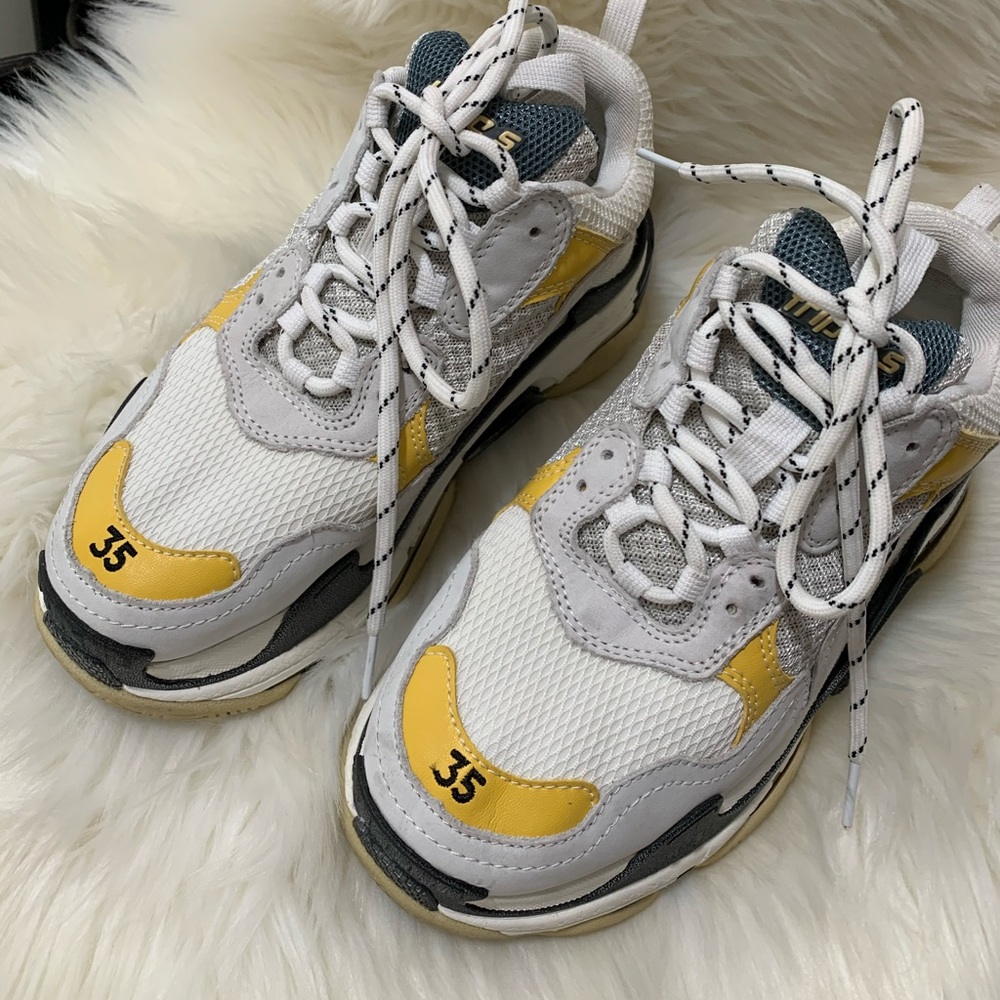 Pre loved Triple S Balenciaga size 35